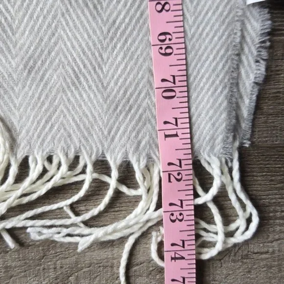 Throw Blanket Picnic Wine Vineyard Gray White Chevron Fringe Soft Acrylic 55x72 - Picture 9 of 9